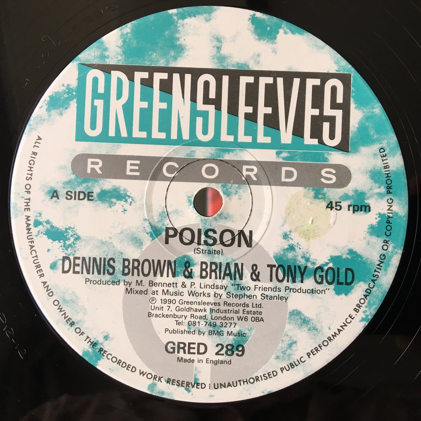 Dennis Brown &amp; Brian &amp; Tony Gold – 毒药
