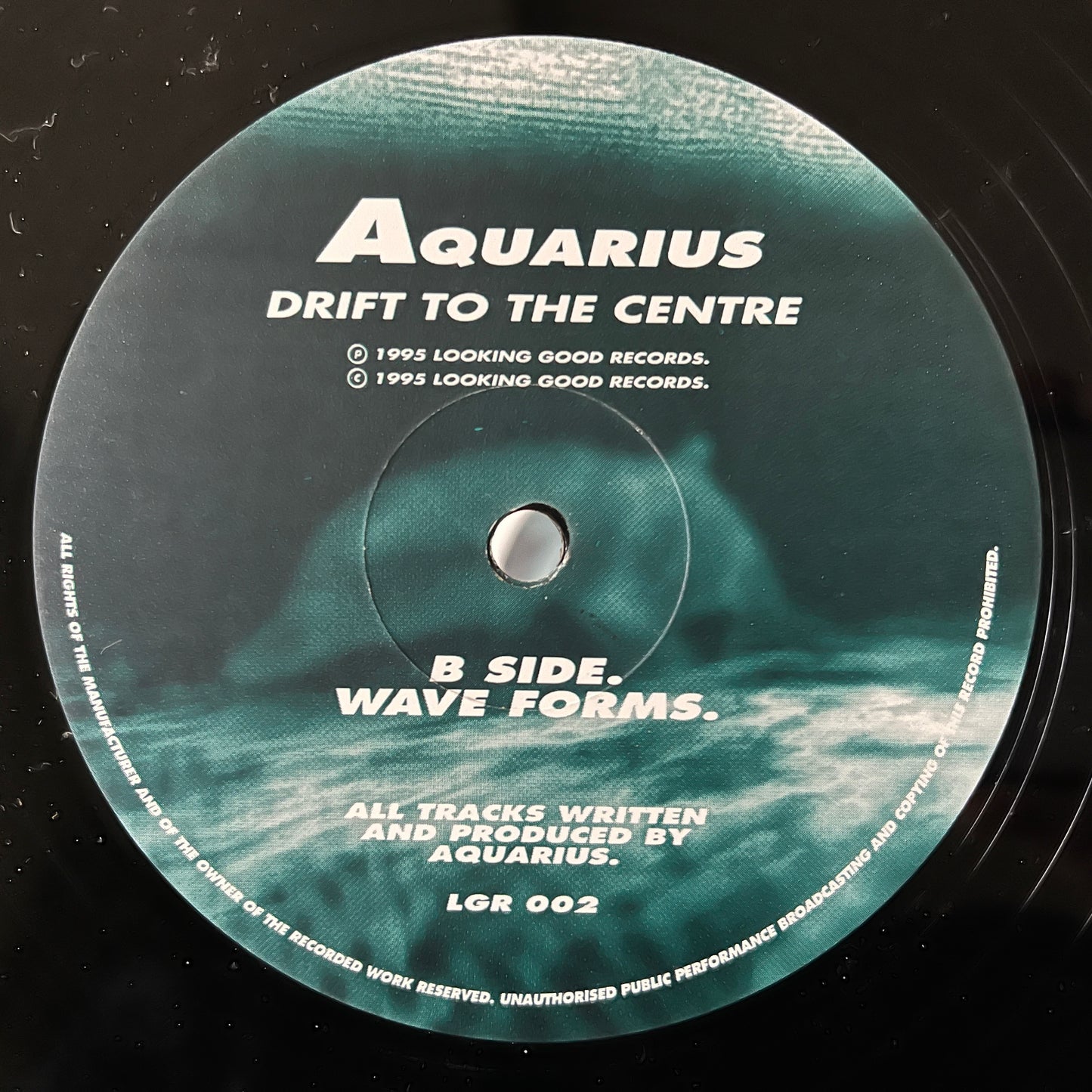 Aquarius – Drift To The Centre
