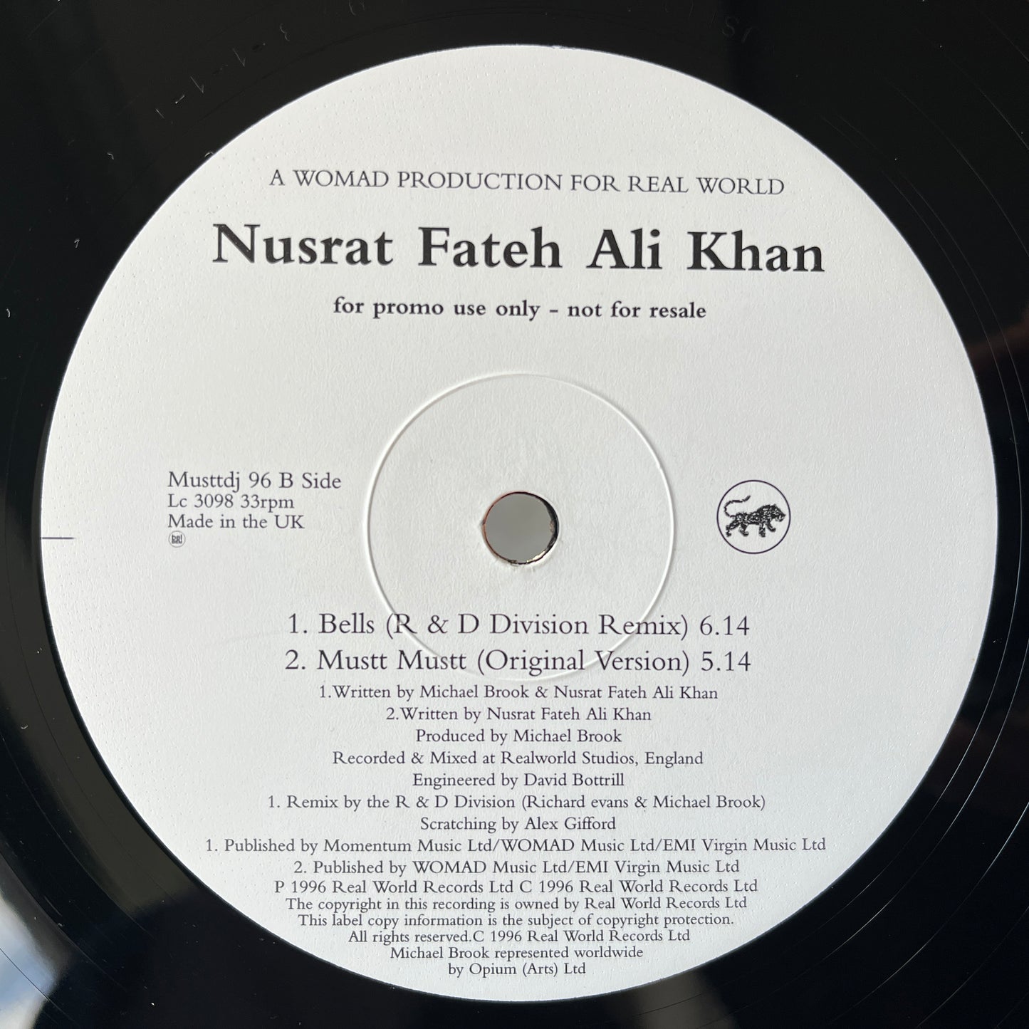 Nusrat Fateh Ali Khan Remixed By Massive Attack – Mustt Mustt