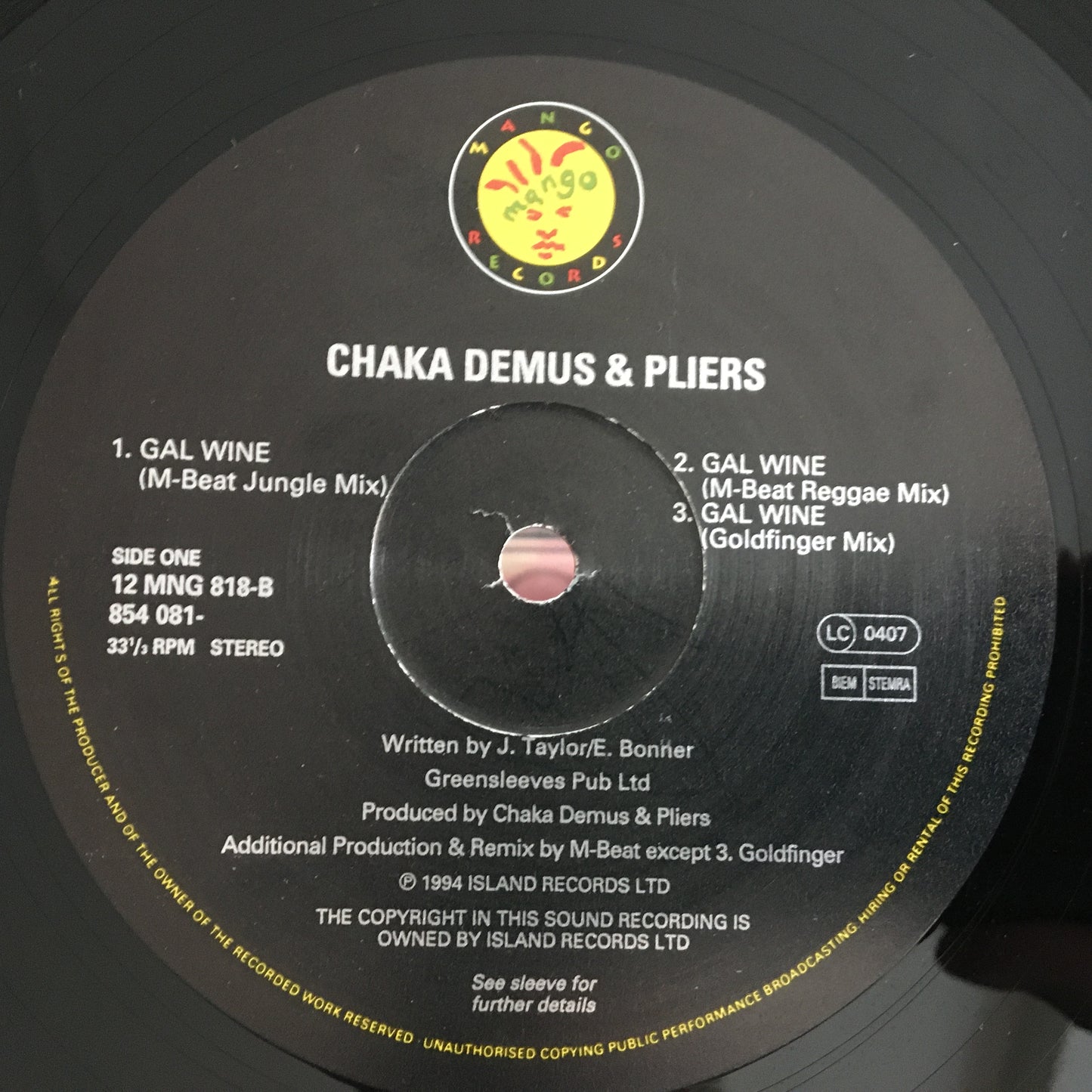 Chaka Demus &amp; 钳子 – Gal Wine