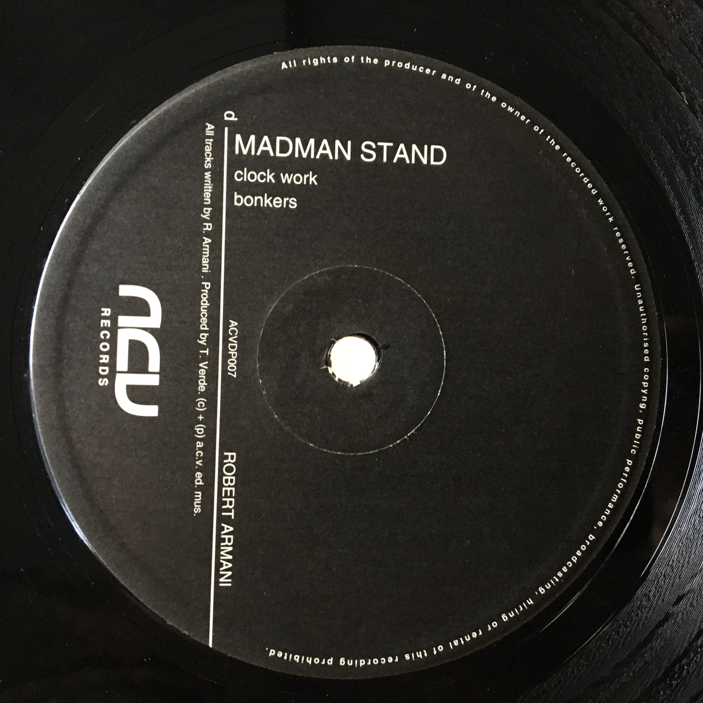 Robert Armani – Madman Stand